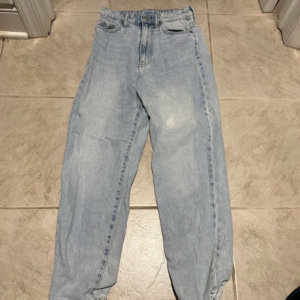 Light denim jeans